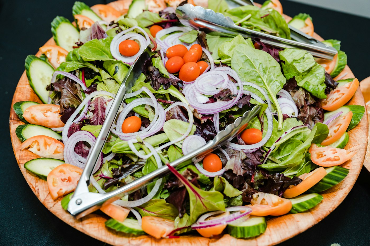 Symbolfoto: Großer gemischter Salat