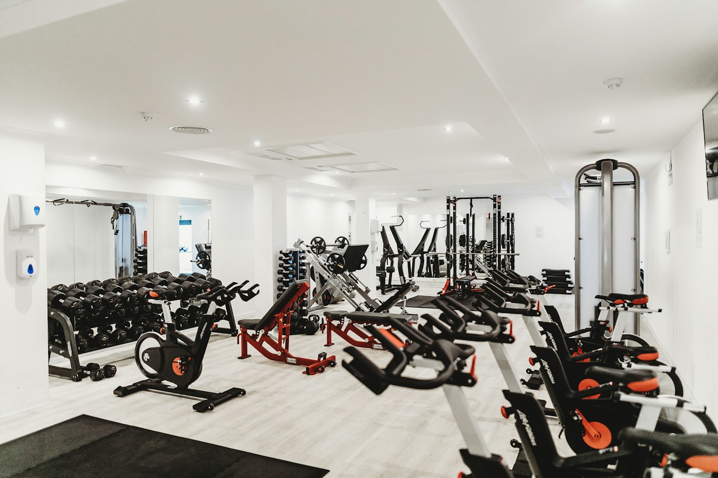 Symbolfoto: Helles Fitnessstudio